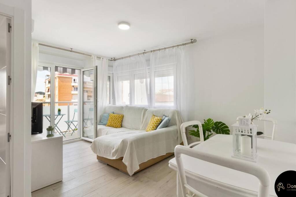 Nice Apartment View With Balcony In Fuengirola Eksteriør billede